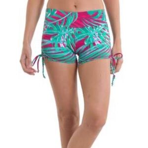Liquido active shorts